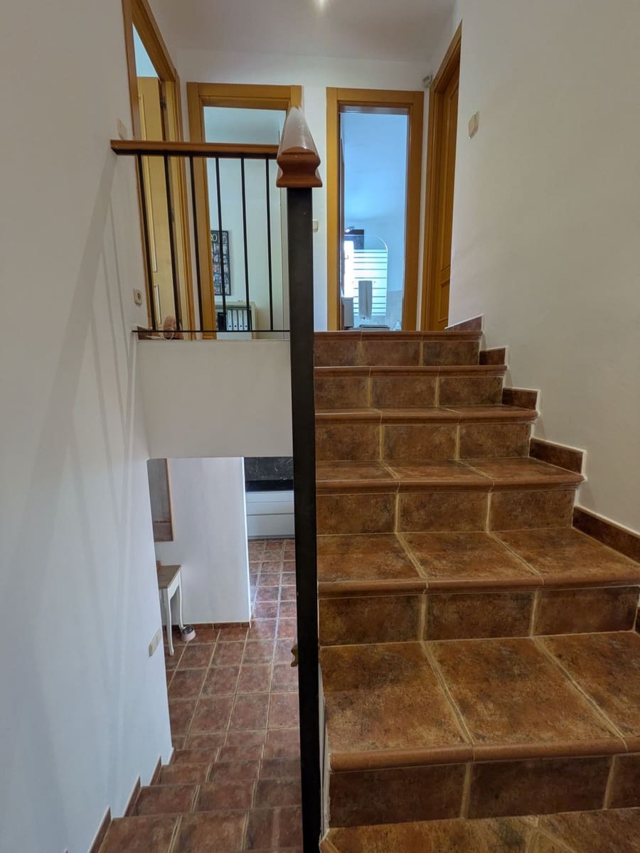 4 chambre Maison de Ville à vendre à Estepona avec piscine garage - 729 000 € (Ref: 9952890)