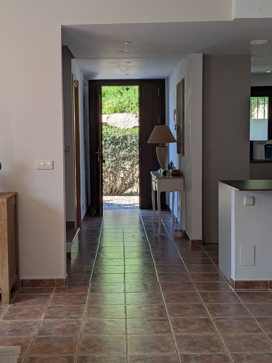 4 chambre Maison de Ville à vendre à Estepona avec piscine garage - 729 000 € (Ref: 9952890)