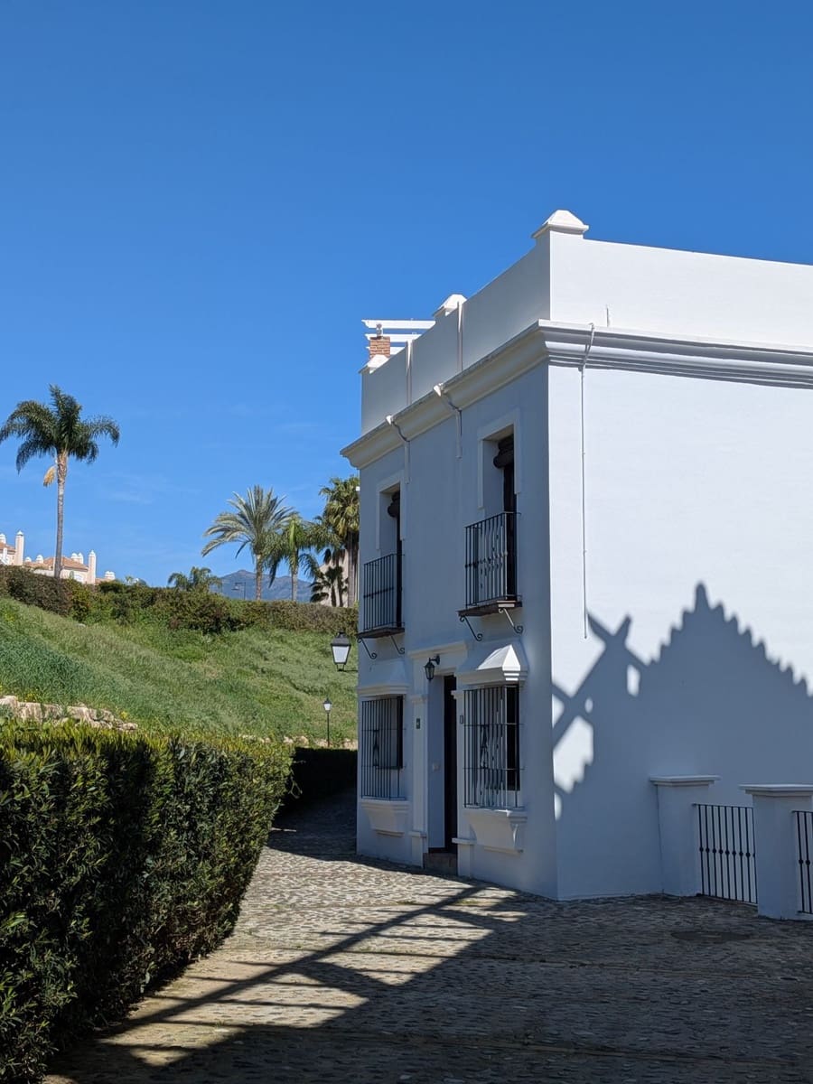 4 chambre Maison de Ville à vendre à Estepona avec piscine garage - 729 000 € (Ref: 9952890)