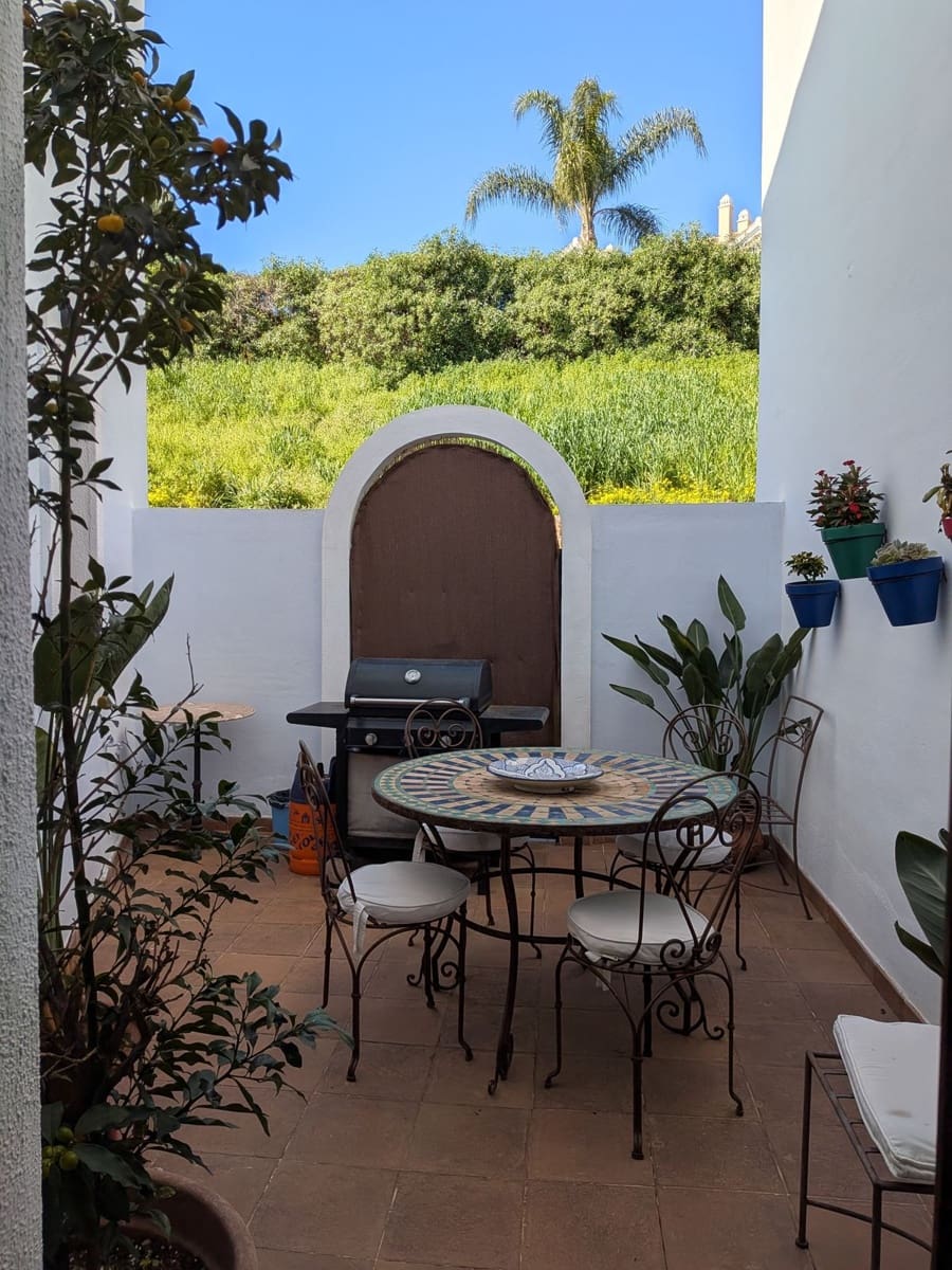 4 chambre Maison de Ville à vendre à Estepona avec piscine garage - 729 000 € (Ref: 9952890)
