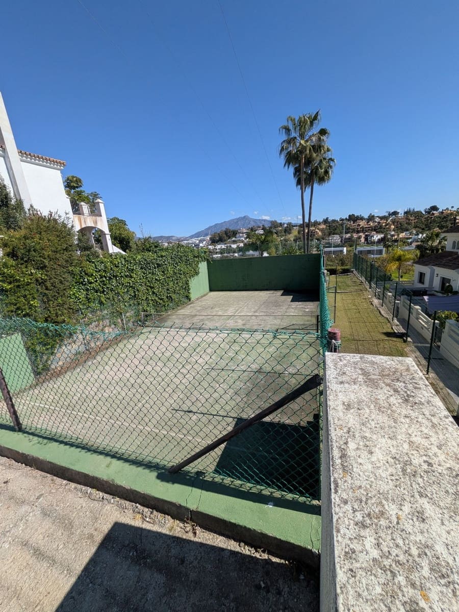 4 chambre Maison de Ville à vendre à Estepona avec piscine garage - 729 000 € (Ref: 9952890)
