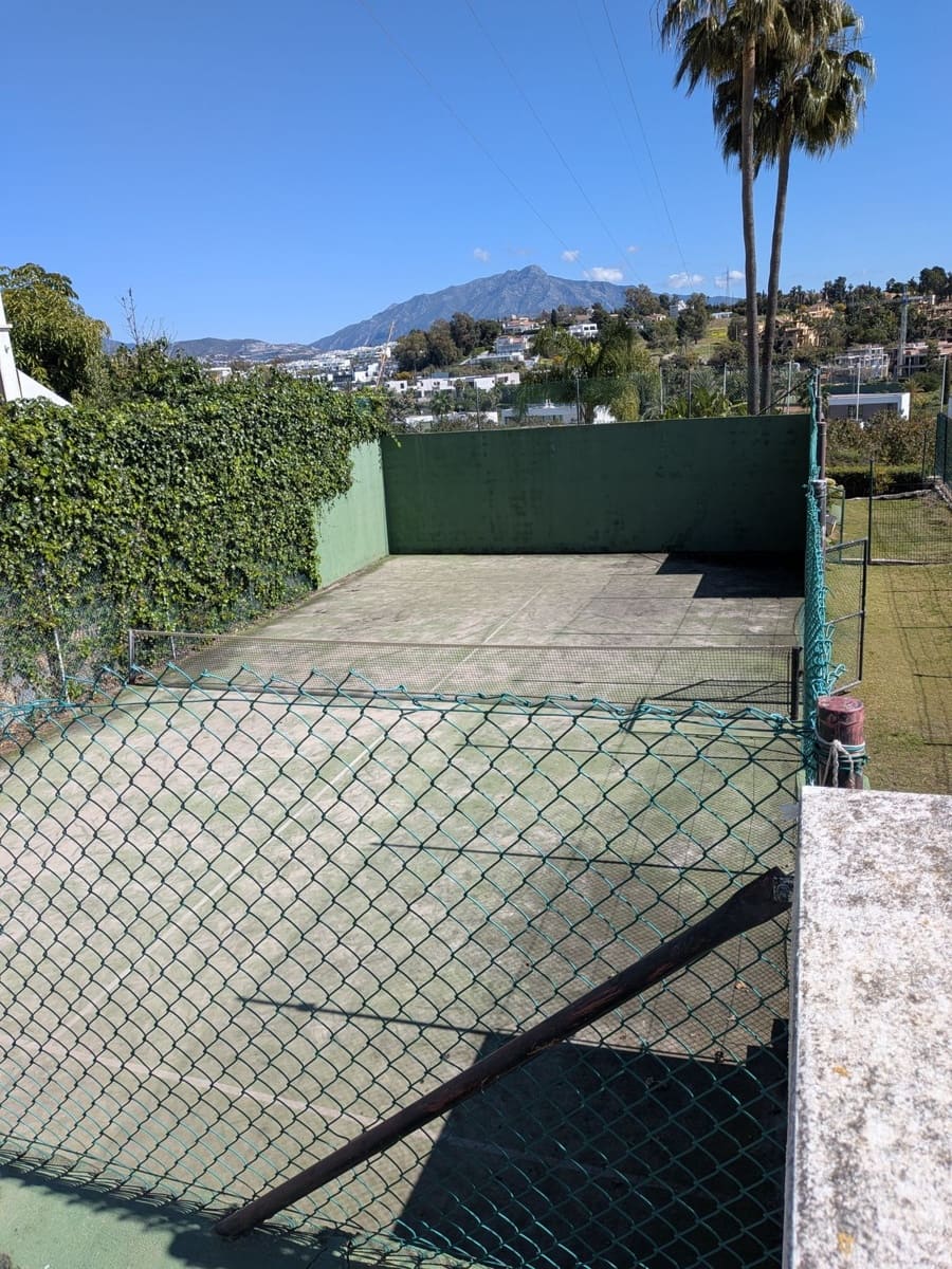 4 chambre Maison de Ville à vendre à Estepona avec piscine garage - 729 000 € (Ref: 9952890)