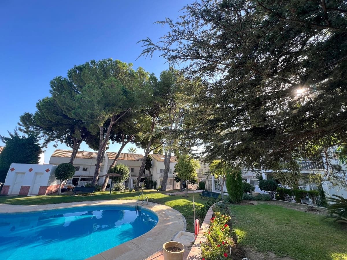 3 soverom Hus til salgs i Marbella med svømmebasseng - € 890 000 (Ref: 9952892)