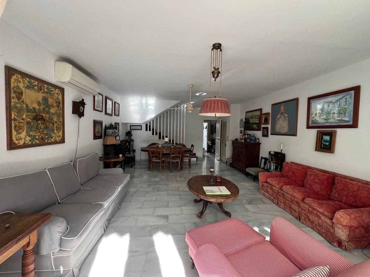 3 soverom Hus til salgs i Marbella med svømmebasseng - € 890 000 (Ref: 9952892)
