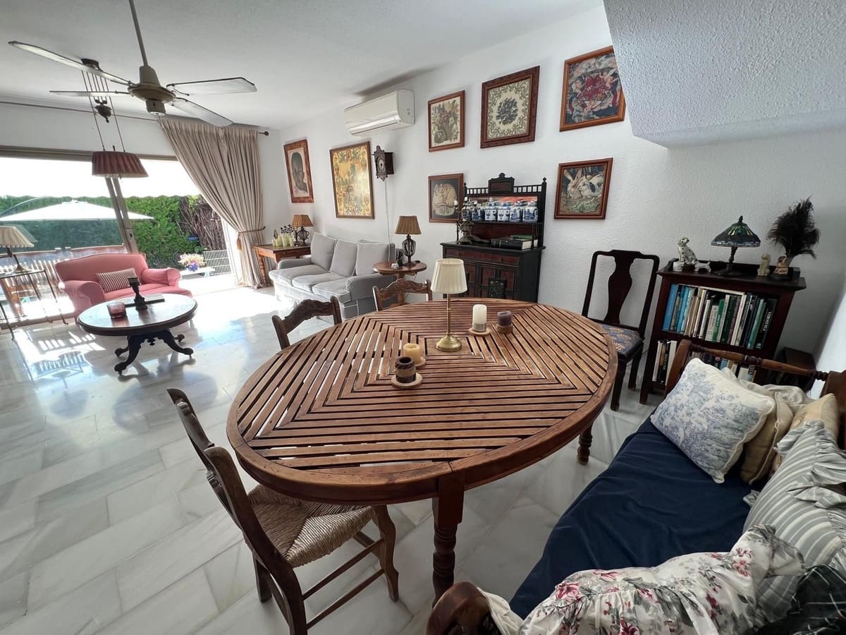 3 soverom Hus til salgs i Marbella med svømmebasseng - € 890 000 (Ref: 9952892)
