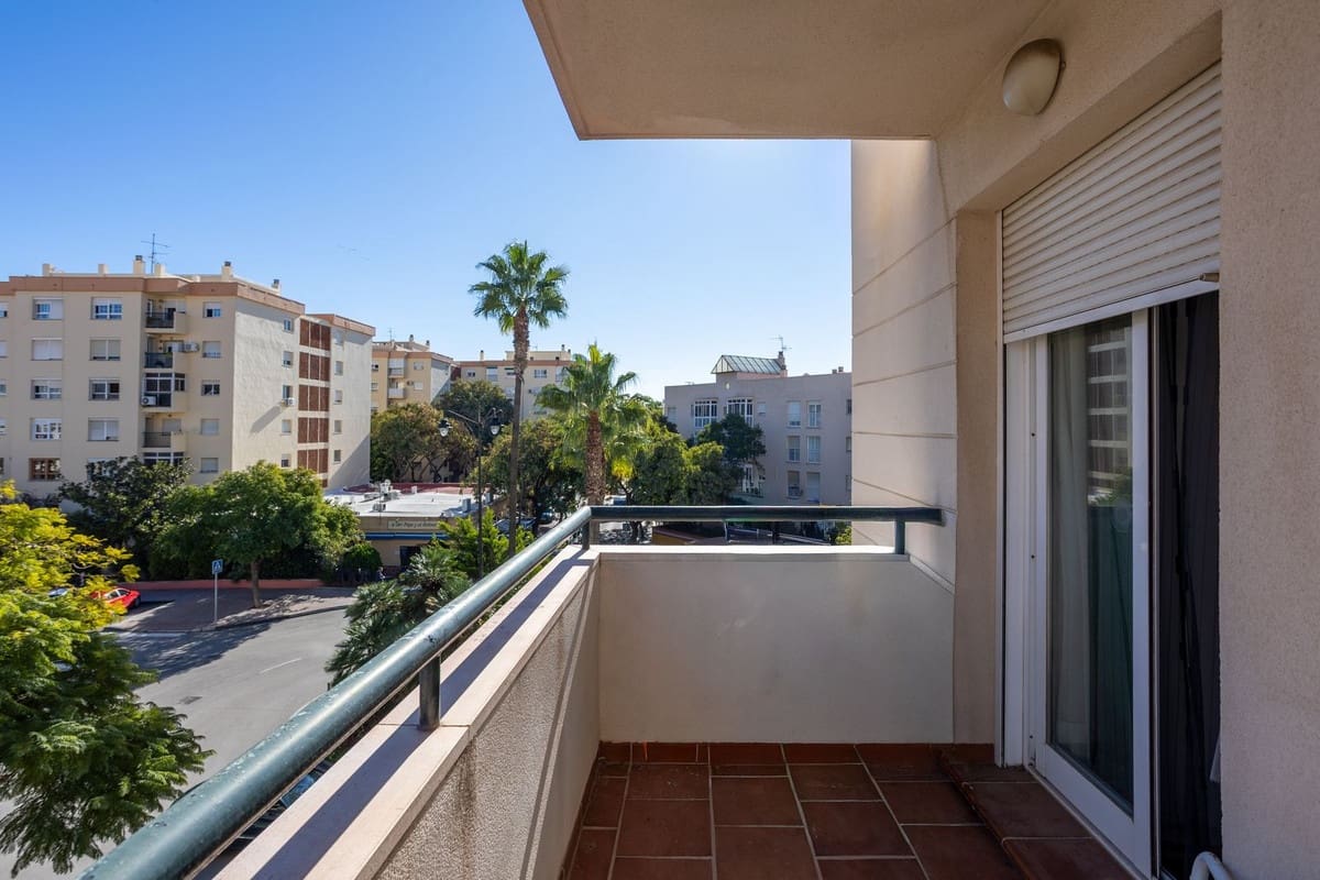 3 slaapkamer Appartement te koop in Estepona met zwembad garage - € 420.000 (Ref: 9952893)