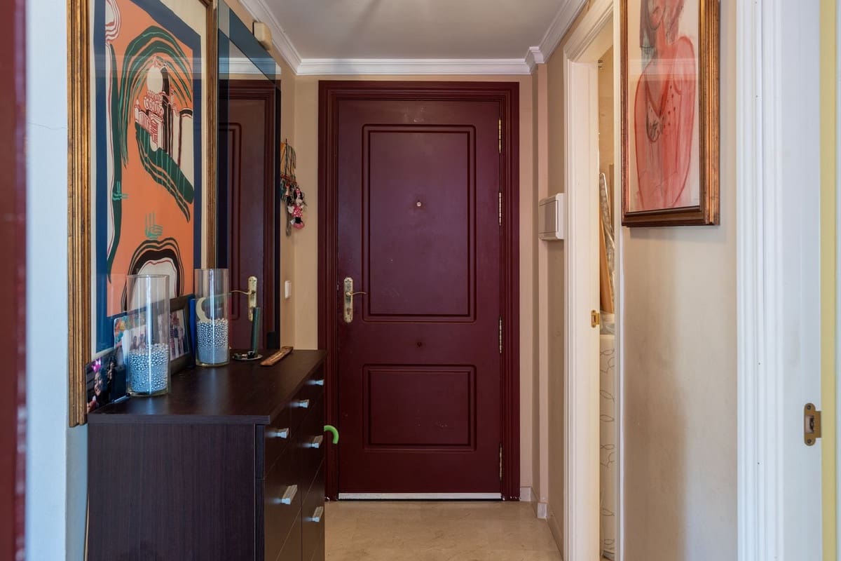 3 slaapkamer Appartement te koop in Estepona met zwembad garage - € 420.000 (Ref: 9952893)