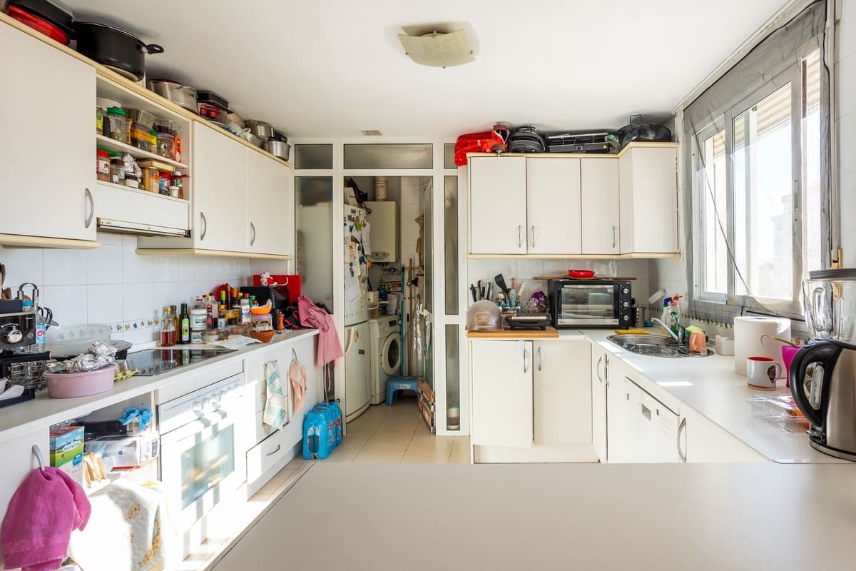 3 slaapkamer Appartement te koop in Estepona met zwembad garage - € 420.000 (Ref: 9952893)