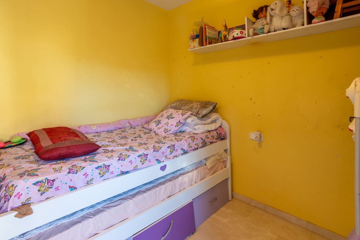 3 slaapkamer Appartement te koop in Estepona met zwembad garage - € 420.000 (Ref: 9952893)