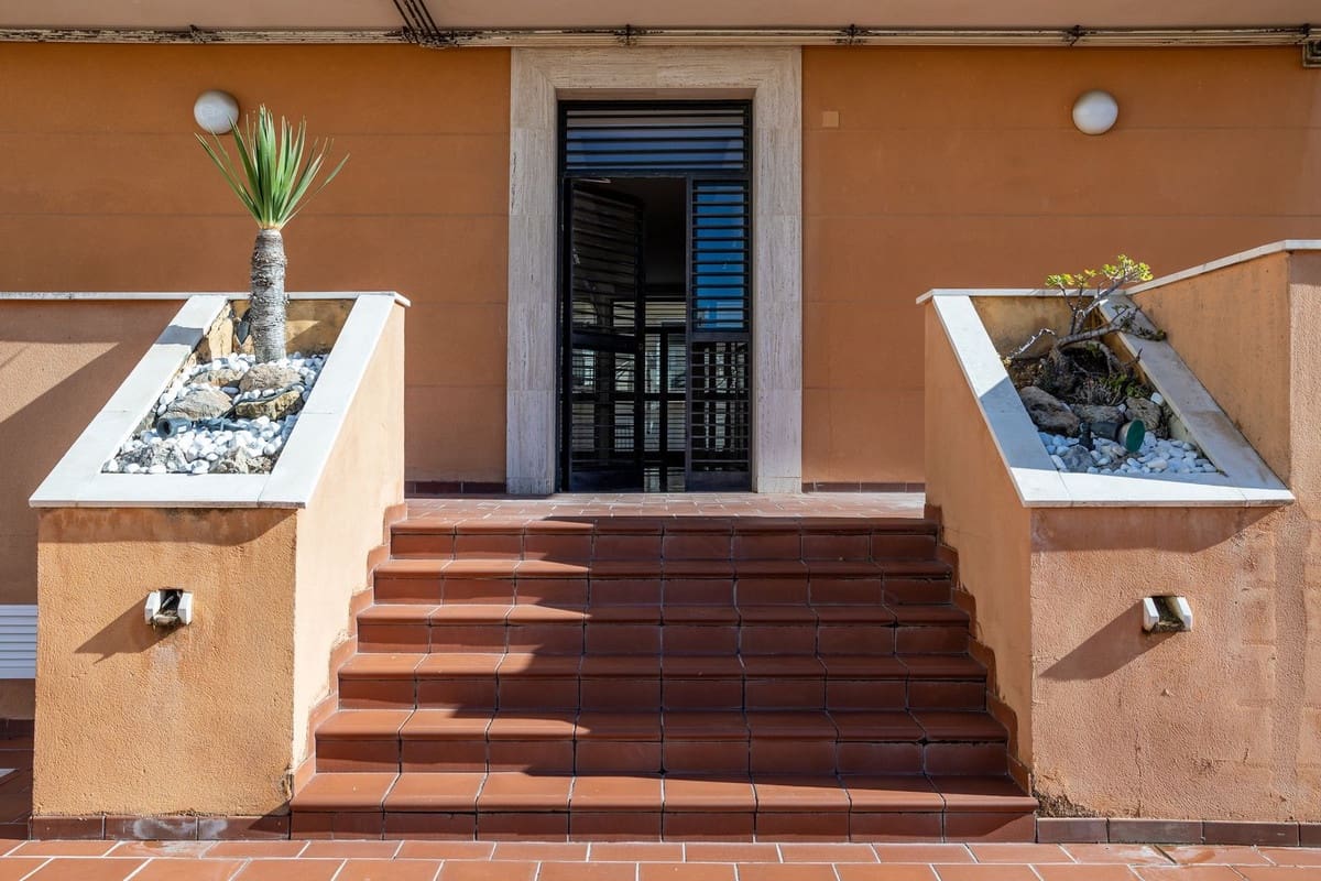 3 slaapkamer Appartement te koop in Estepona met zwembad garage - € 420.000 (Ref: 9952893)