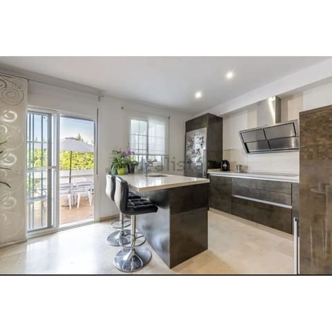 3 soverom Hus til salgs i Bel-Air, Estepona med svømmebasseng garasje - € 368 000 (Ref: 9955470)