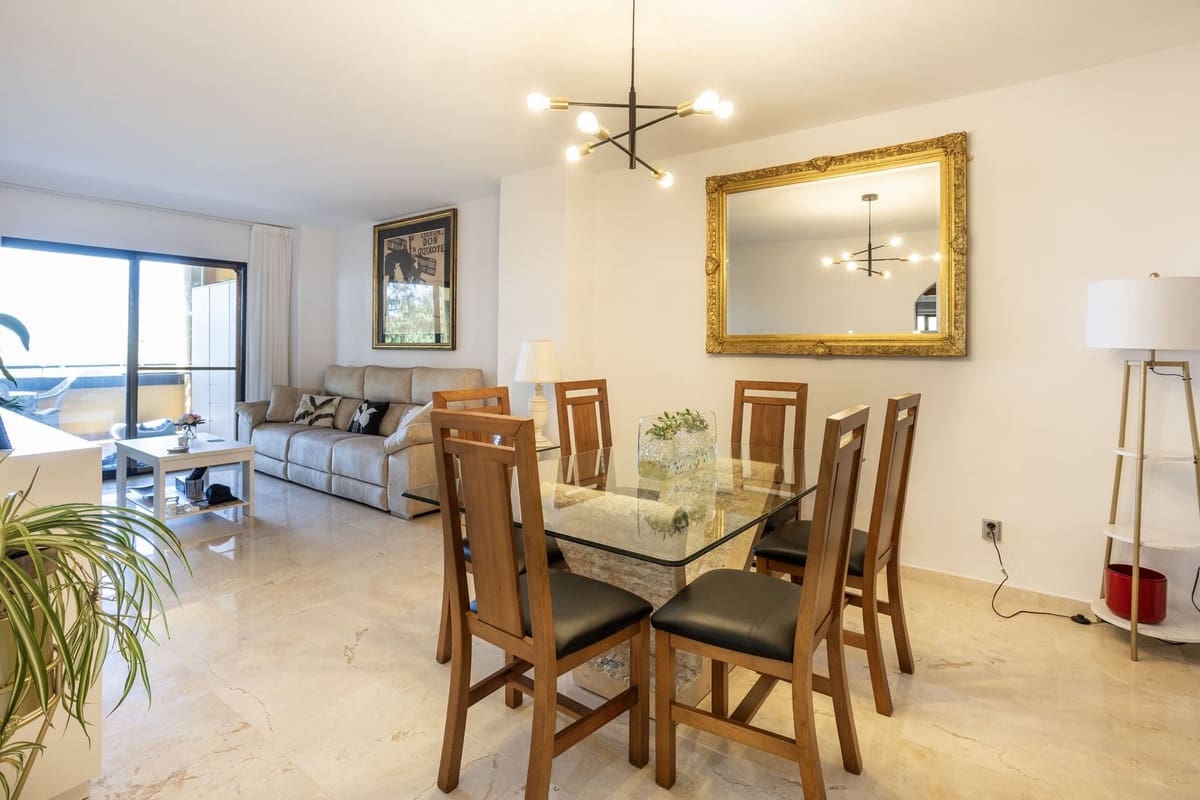 3 sypialnia Apartament na sprzedaż w Estepona z basenem garażem - 395 000 € (Ref: 9955471)