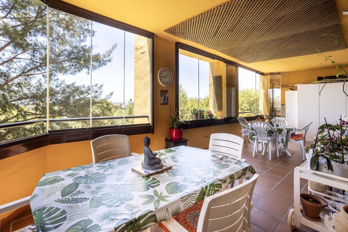 3 sypialnia Apartament na sprzedaż w Estepona z basenem garażem - 395 000 € (Ref: 9955471)