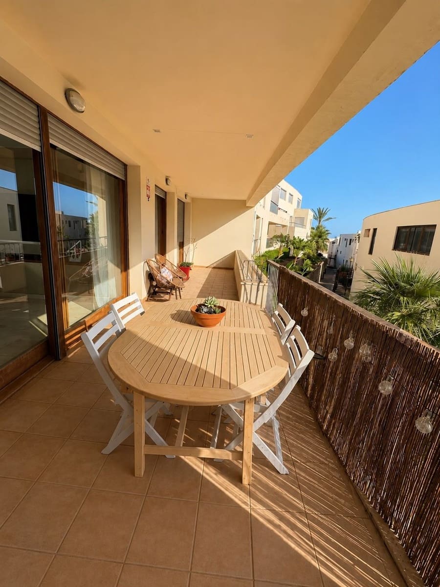 3 sovrum Lägenhet till salu i Los Monteros med pool - 425 000 € (Ref: 9964193)