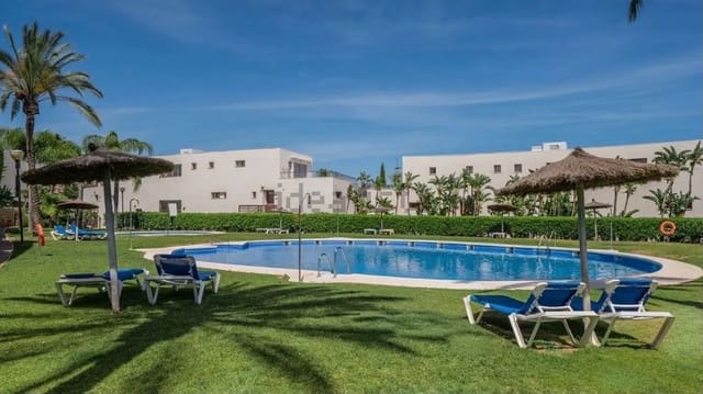 3 chambre Appartement à vendre à Los Monteros, Marbella avec piscine - 425 000 € (Ref: 9964193)