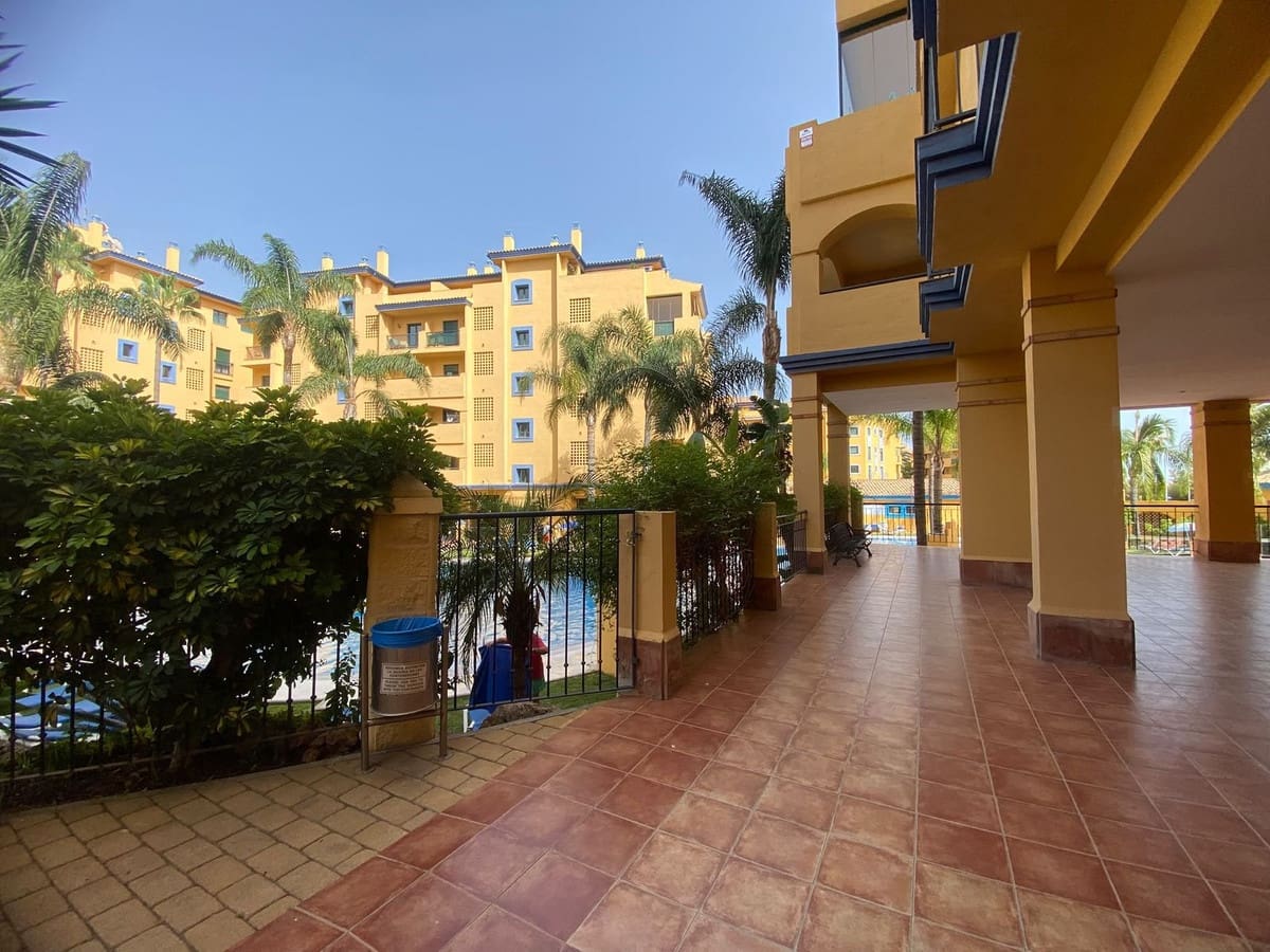 3 soveværelse Lejlighed til salg i San Pedro de Alcantara med swimmingpool garage - € 599.000 (Ref: 9965577)