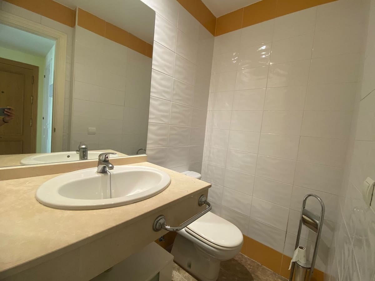 3 soveværelse Lejlighed til salg i San Pedro de Alcantara med swimmingpool garage - € 599.000 (Ref: 9965577)