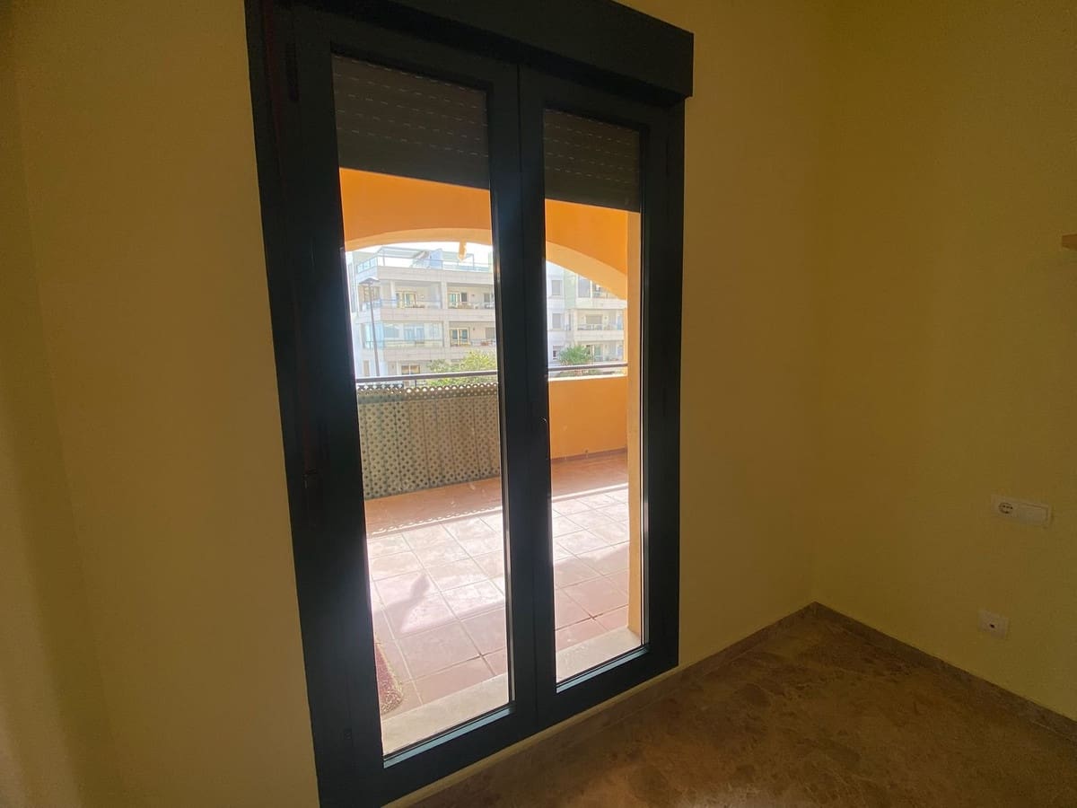 3 soveværelse Lejlighed til salg i San Pedro de Alcantara med swimmingpool garage - € 599.000 (Ref: 9965577)