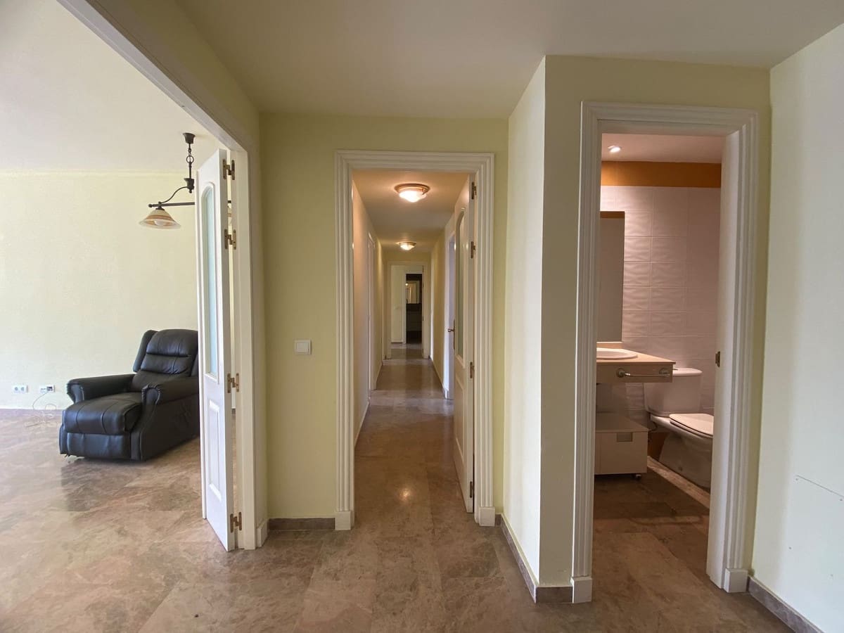 3 soveværelse Lejlighed til salg i San Pedro de Alcantara med swimmingpool garage - € 599.000 (Ref: 9965577)