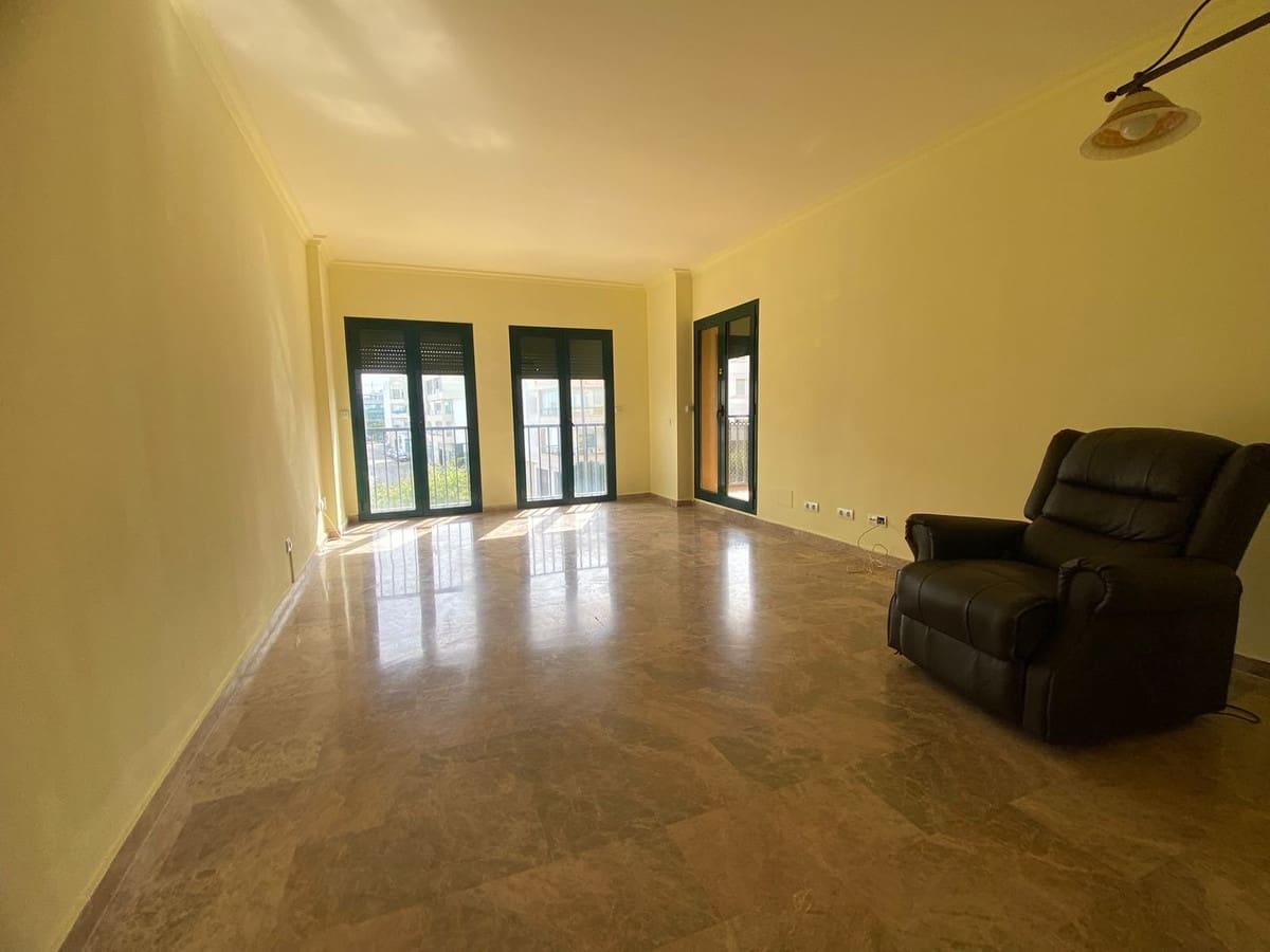 3 soveværelse Lejlighed til salg i San Pedro de Alcantara med swimmingpool garage - € 599.000 (Ref: 9965577)