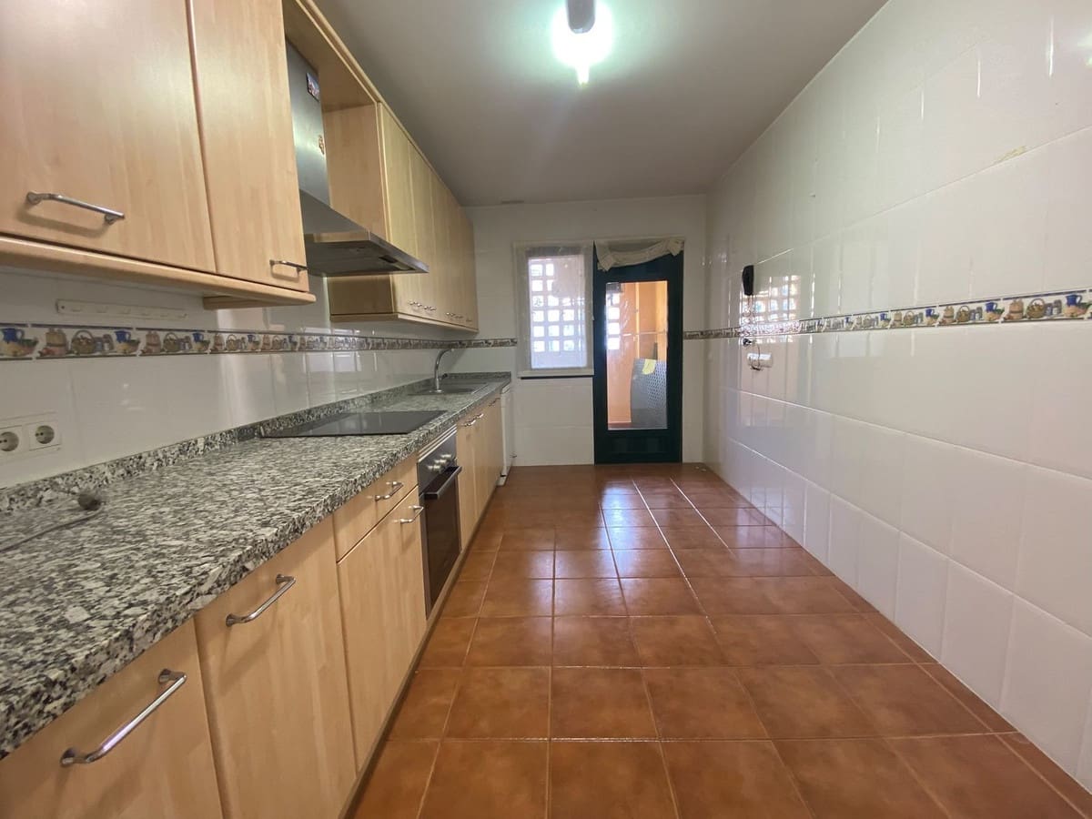 3 soveværelse Lejlighed til salg i San Pedro de Alcantara med swimmingpool garage - € 599.000 (Ref: 9965577)