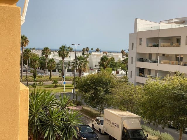 3 soveværelse Lejlighed til salg i San Pedro de Alcantara, Marbella med swimmingpool garage - € 599.000 (Ref: 9965577)