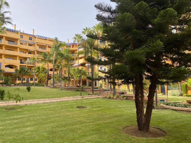 3 soveværelse Lejlighed til salg i San Pedro de Alcantara, Marbella med swimmingpool garage - € 599.000 (Ref: 9965577)