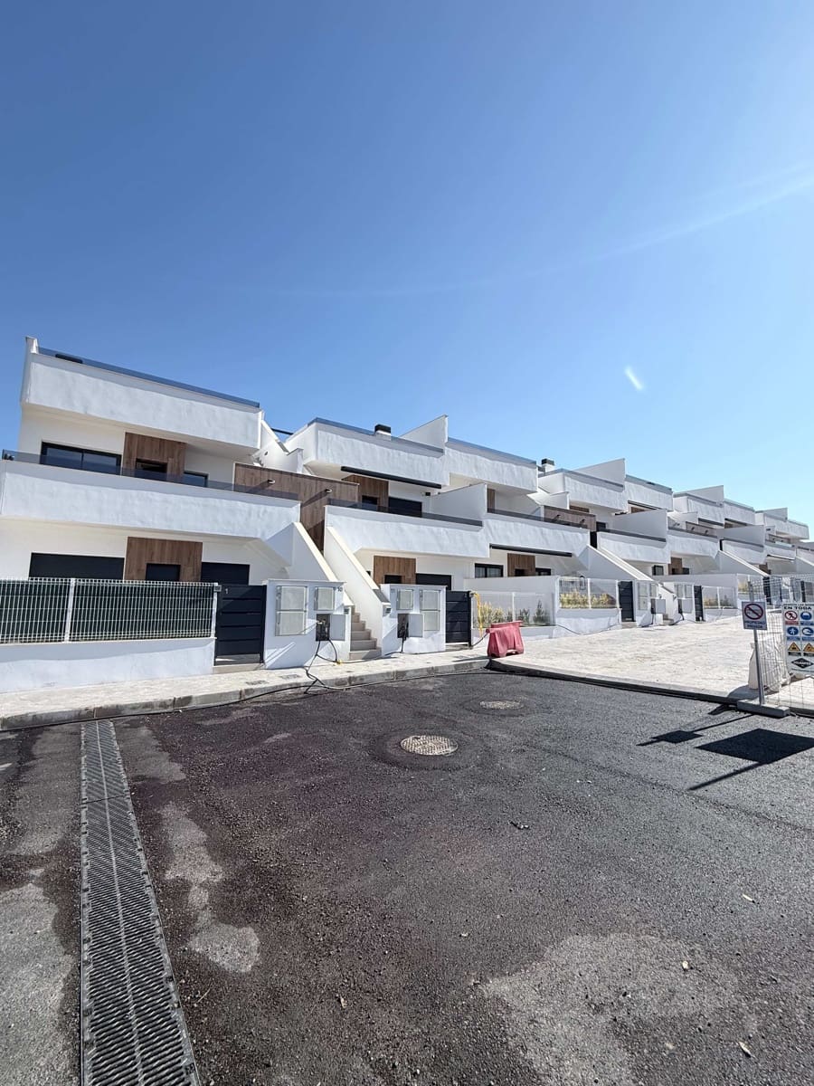 2 sypialnia Bungalow na sprzedaż w Condado de Alhama z basenem - 282 900 € (Ref: 10020098)