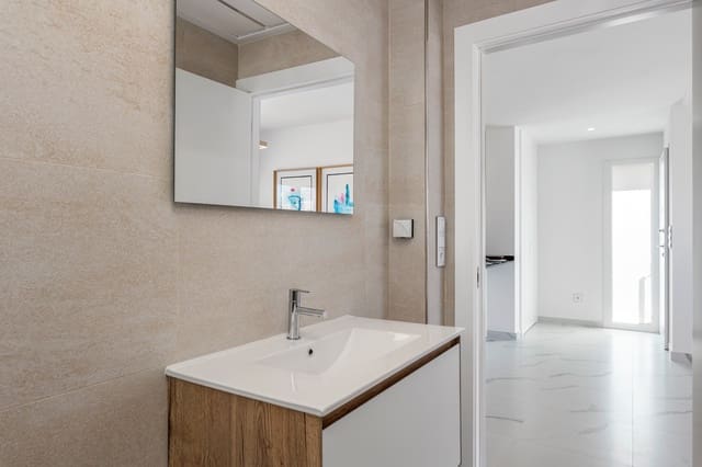 Bungalow de 3 habitaciones en San Miguel de Salinas en venta con piscina garaje - 425.000 € (Ref: 10025056)