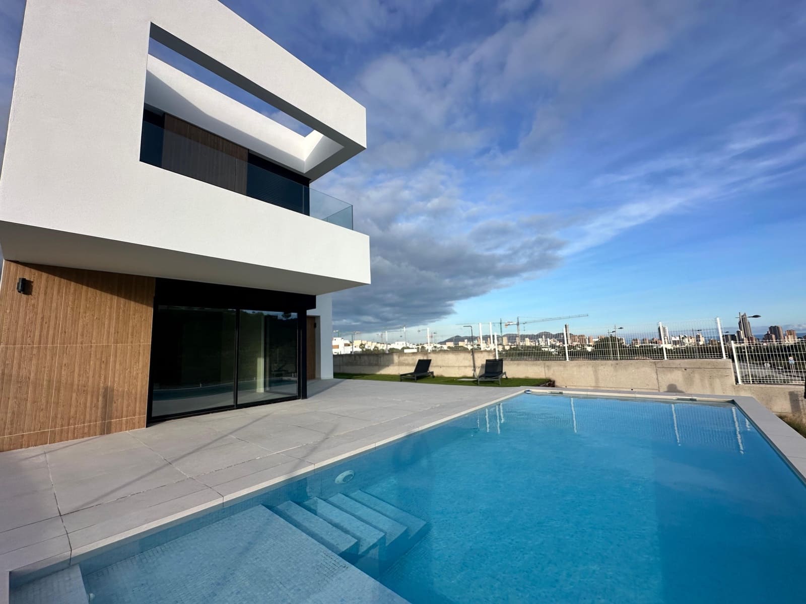 4 slaapkamer Villa te koop in Finestrat - € 990.000 (Ref: 10033515)