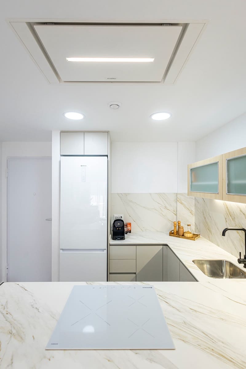 Apartamento de 2 habitaciones en Torrevieja en venta con piscina garaje - 269.000 € (Ref: 10164079)