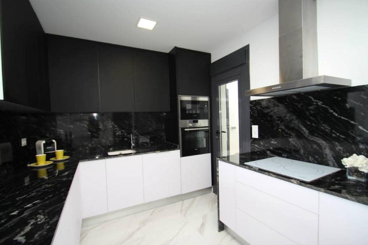 3 slaapkamer Villa te koop in San Miguel de Salinas met zwembad garage - € 630.000 (Ref: 10181131)