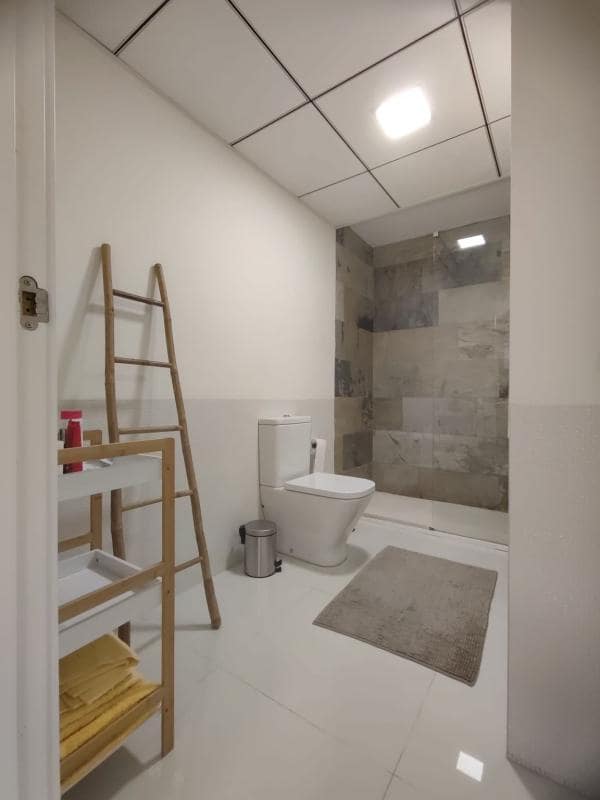Apartment for sale in Torrevieja with pool - € 299,900 (Ref: 10181198)