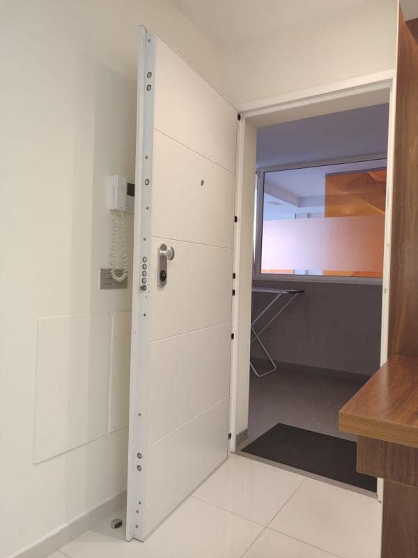 Apartment for sale in Torrevieja with pool - € 299,900 (Ref: 10181198)