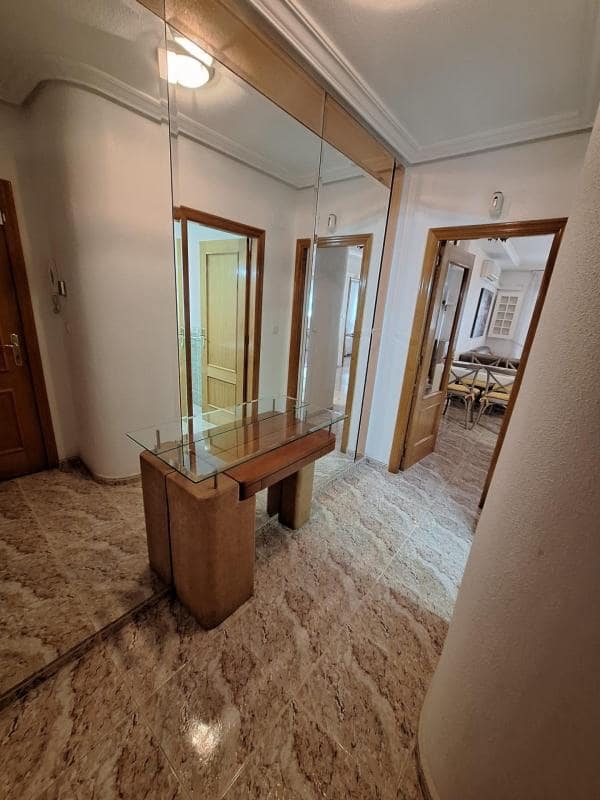 1 bedroom Apartment for sale in Torrevieja with garage - € 149,000 (Ref: 10181200)