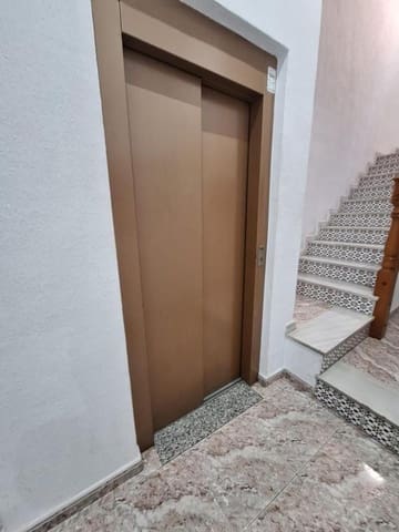 1 Zimmer Apartment zu verkaufen in Avenida Habaneras - Curva de Palangre, Torrevieja mit Garage - 149.000 € (Ref: 10181200)