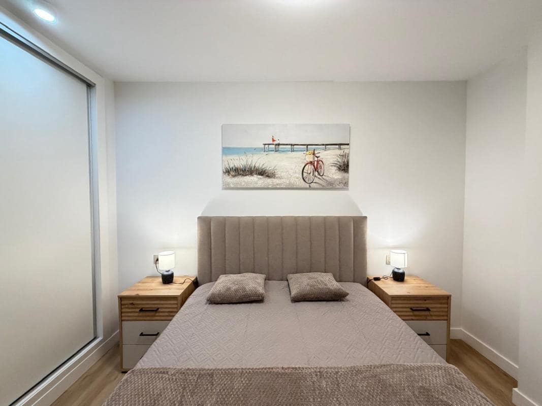 2 soveværelse Lejlighed til salg i Torrevieja med swimmingpool - € 169.900 (Ref: 10181201)