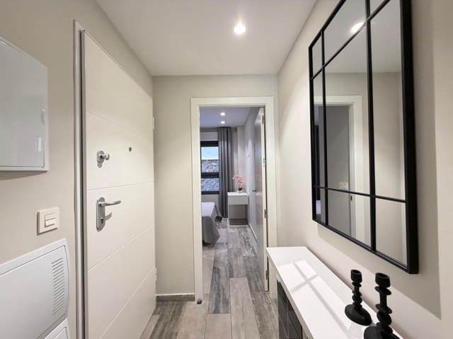 1 Zimmer Apartment zu verkaufen in Avenida Habaneras - Curva de Palangre, Torrevieja mit Pool - 155.000 € (Ref: 10181202)