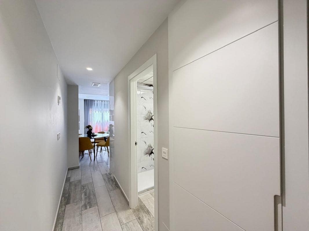 1 Zimmer Apartment zu verkaufen in Torrevieja mit Pool - 155.000 € (Ref: 10181202)