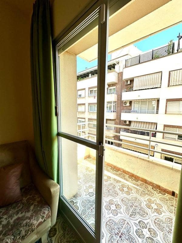 3 soveværelse Lejlighed til salg i Torrevieja - € 149.000 (Ref: 10181203)