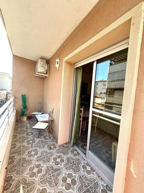 3 soveværelse Lejlighed til salg i Torrevieja - € 149.000 (Ref: 10181203)