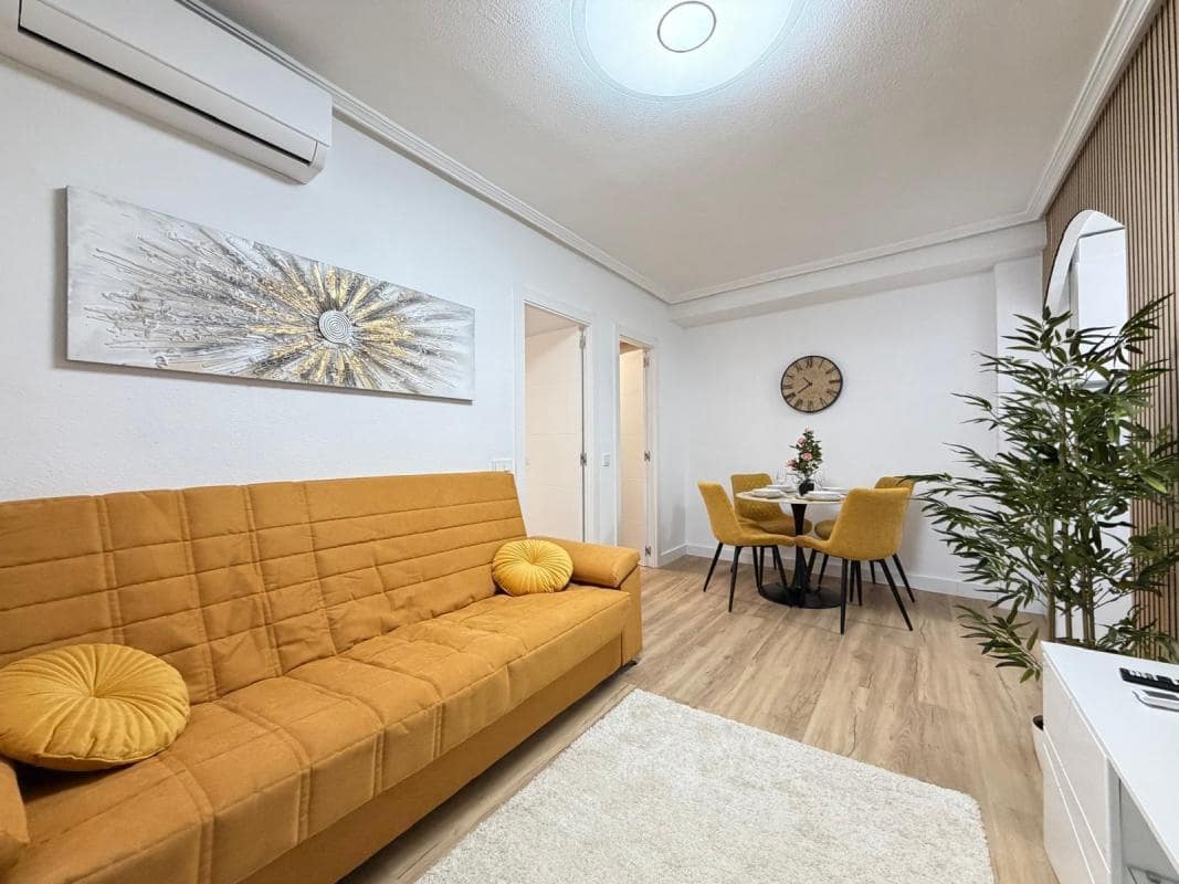1 quarto Apartamento para venda em Torrevieja - 129 900 € (Ref: 10181206)