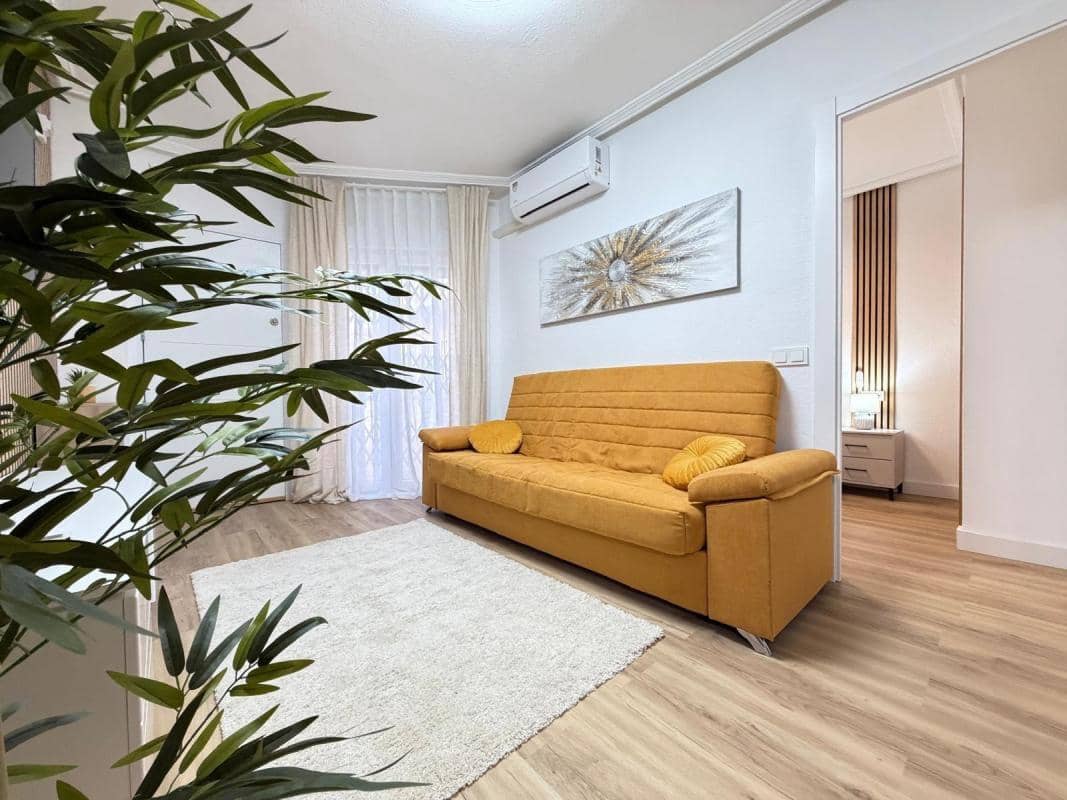1 quarto Apartamento para venda em Torrevieja - 129 900 € (Ref: 10181206)