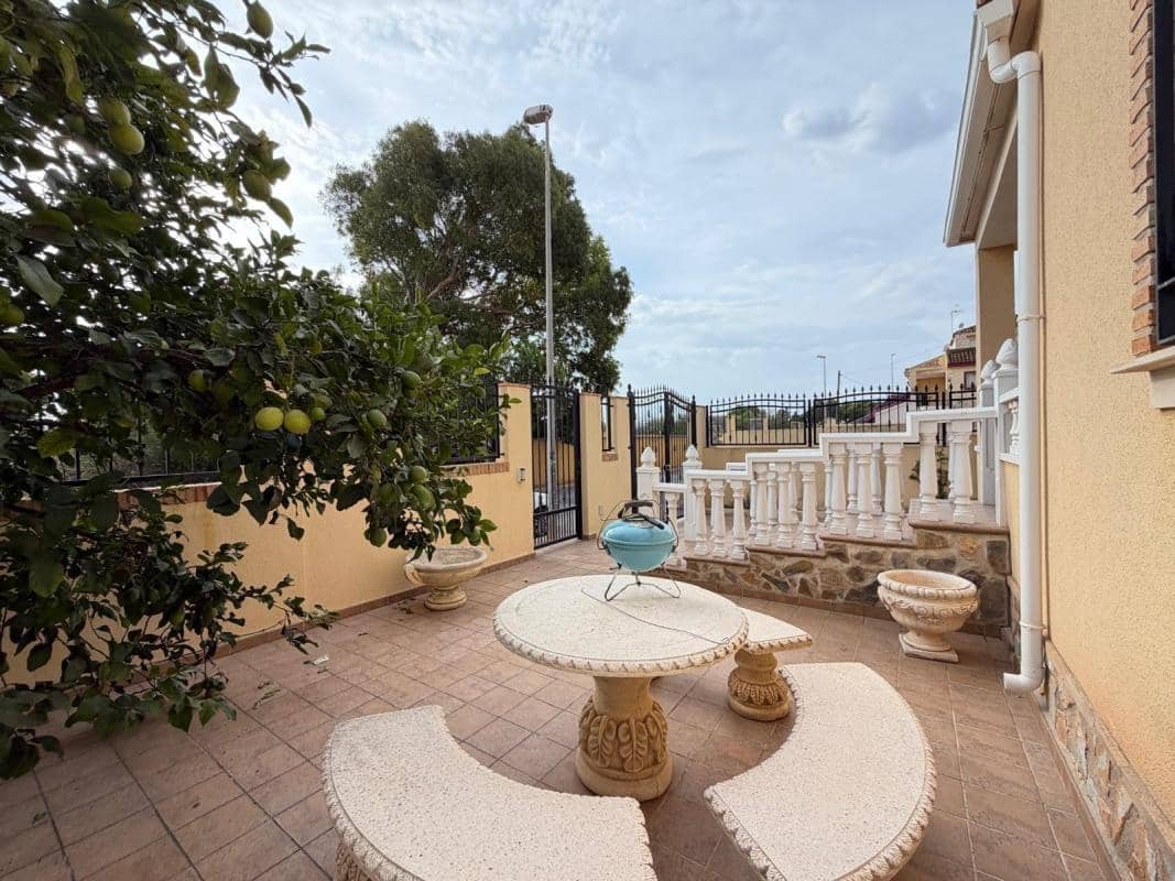 4 sovrum Villa till salu i Orihuela med pool garage - 380 000 € (Ref: 10181209)