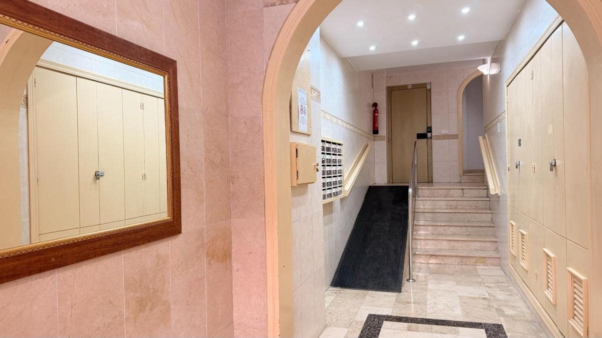 1 sovrum Lägenhet till salu i Torrevieja med garage - 149 900 € (Ref: 10181211)