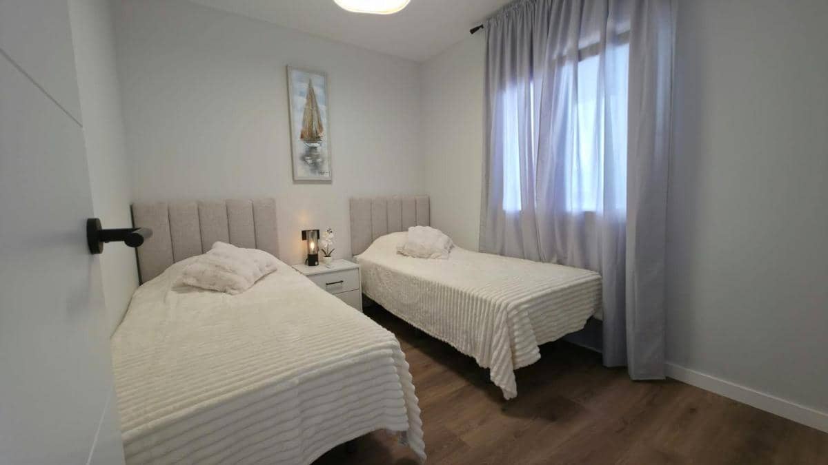 2 soveværelse Bungalow til salg i Torrevieja med swimmingpool - € 199.000 (Ref: 10181217)