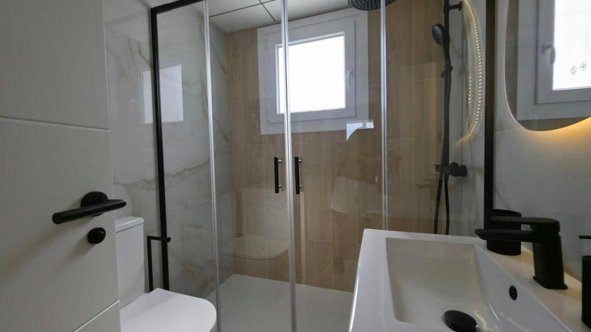 2 soveværelse Bungalow til salg i Torrevieja med swimmingpool - € 199.000 (Ref: 10181217)