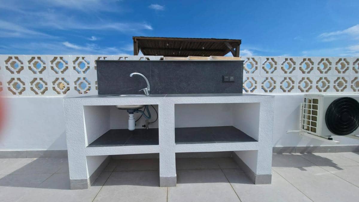 2 soveværelse Bungalow til salg i Torrevieja med swimmingpool - € 199.000 (Ref: 10181217)
