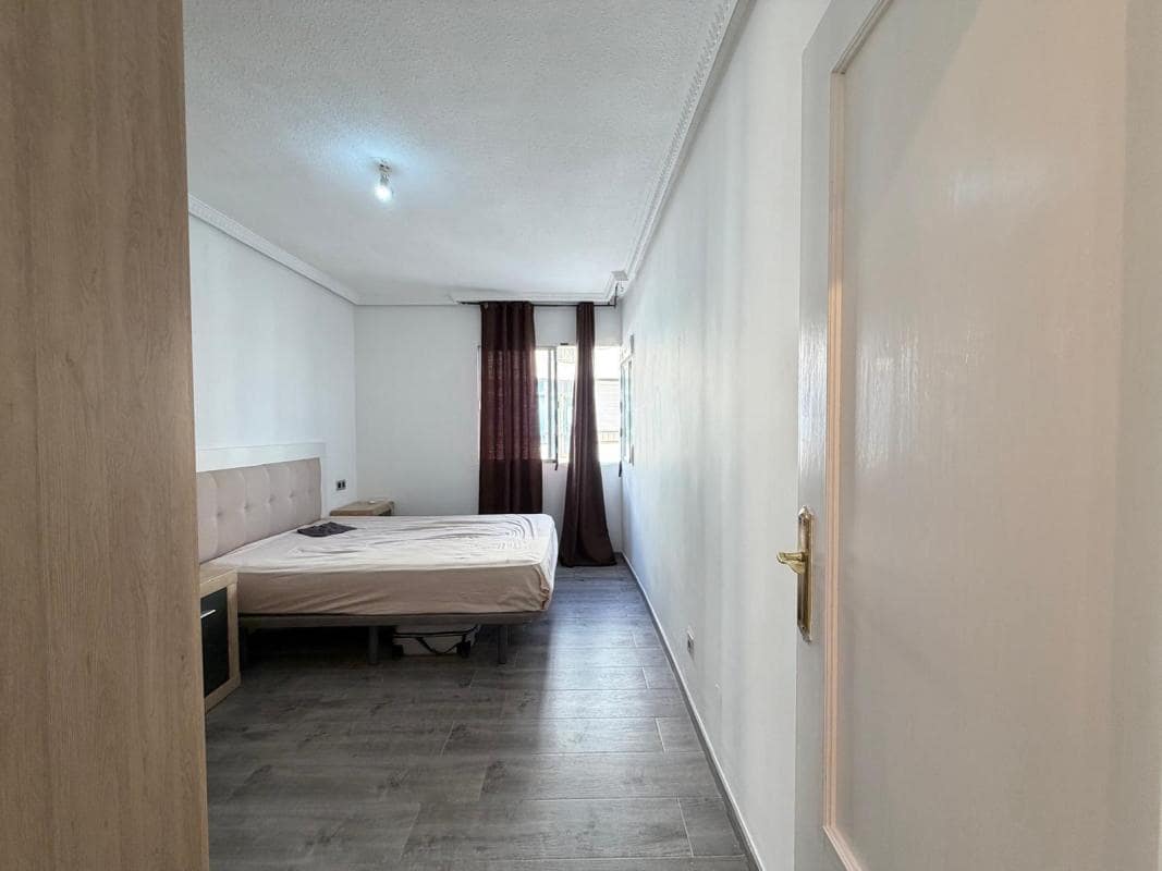 2 slaapkamer Appartement te koop in Torrevieja - € 160.000 (Ref: 10181219)