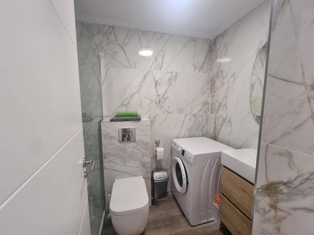 1 Zimmer Apartment zu verkaufen in Torrevieja mit Pool - 300.000 € (Ref: 10181220)